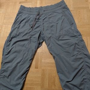 Lululemon Studio Crop in blurred gray